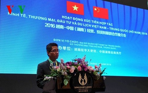 Seminar über Vietnam-China-Zusammenarbeit in Wirtschaft, Handel und Investition  - ảnh 1